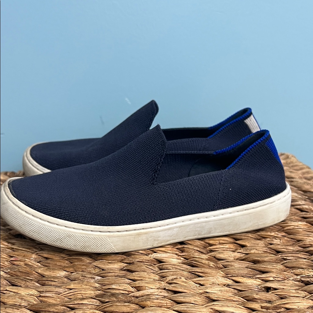 Rothy’s Kids Navy Slip-On Sneakers Rubber Sole Sz 3